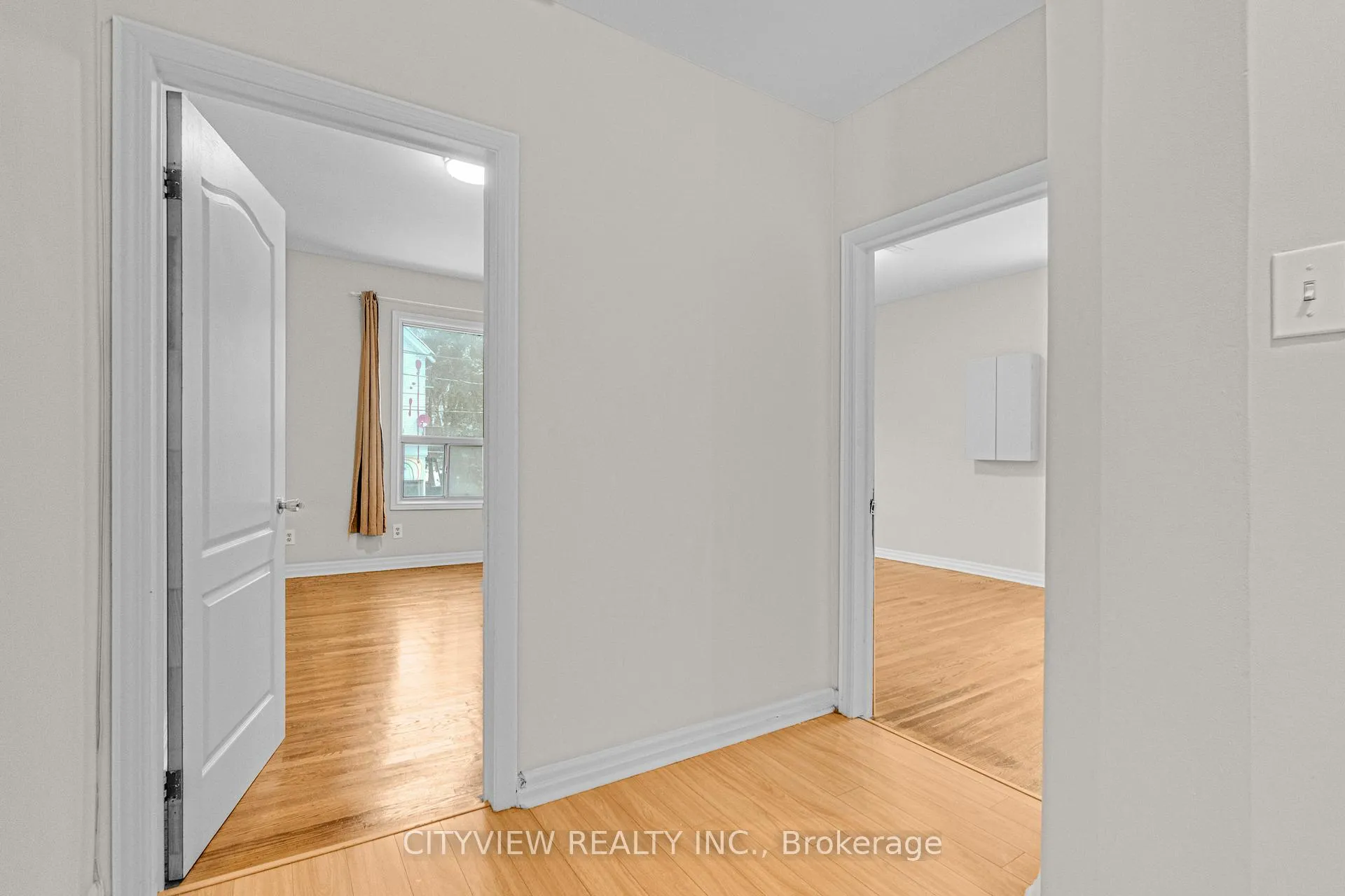 Photo 114 of Unit Upper, 345 Dundas Street E, Toronto, Moss Park — HOMEH