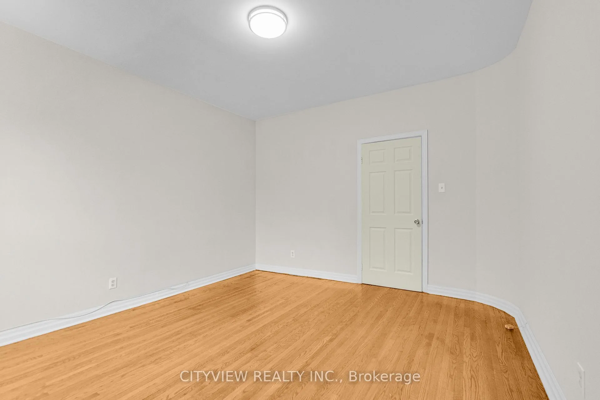 Photo 115 of Unit Upper, 345 Dundas Street E, Toronto, Moss Park — HOMEH