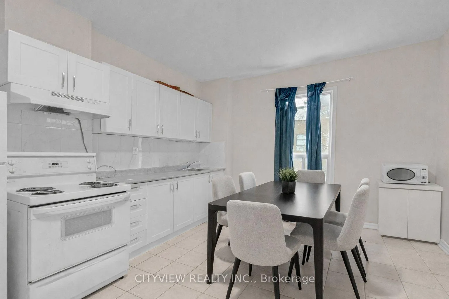 Photo 216 of Unit Upper, 345 Dundas Street E, Toronto, Moss Park — HOMEH
