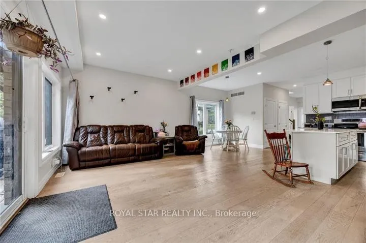 Photo 22 of Unit Upper, 119 Waterloo Street, Kitchener — HOMEH