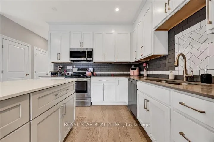 Photo 23 of Unit Upper, 119 Waterloo Street, Kitchener — HOMEH