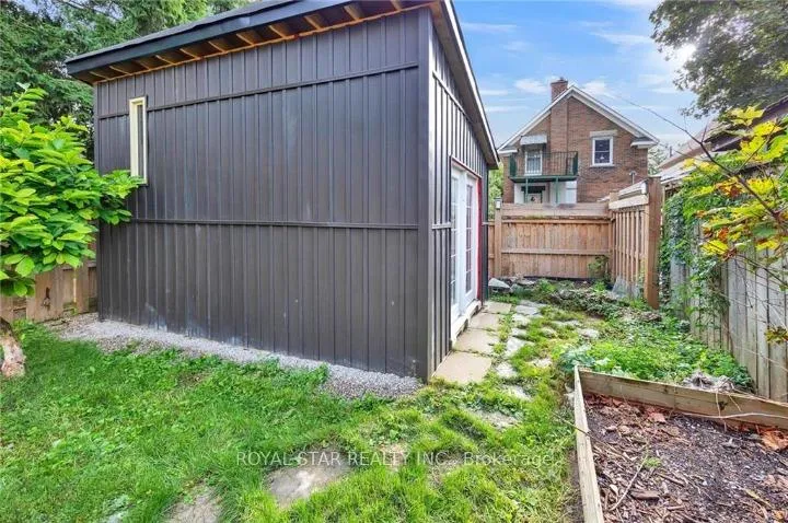 Photo 32 of Unit Upper, 119 Waterloo Street, Kitchener — HOMEH