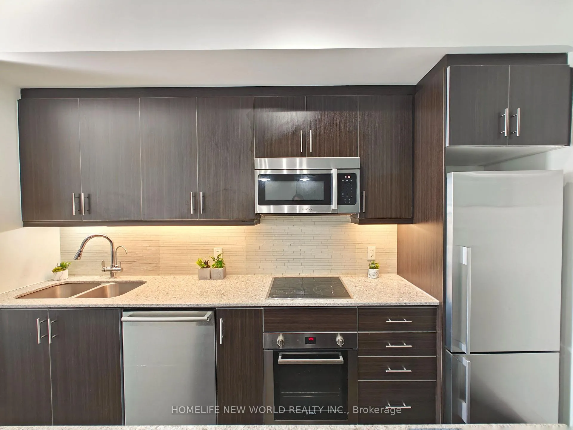 Photo 2 of Unit 1301, 1 The Esplanade, Toronto, Waterfront Communities — HOMEH