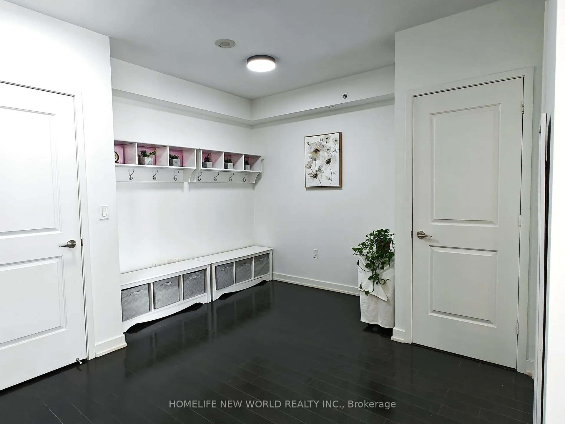 Photo 8 of Unit 1301, 1 The Esplanade, Toronto, Waterfront Communities — HOMEH