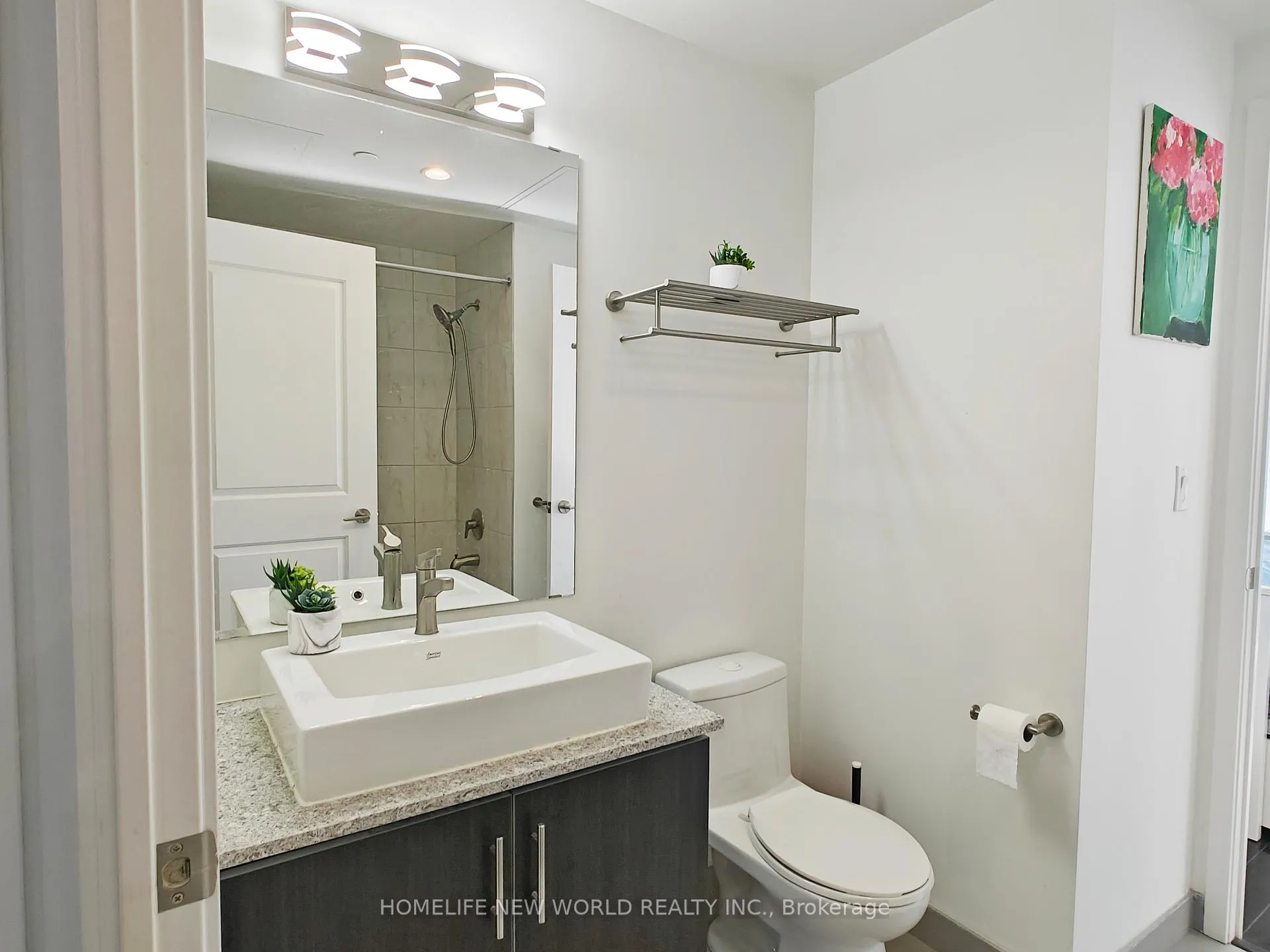 Photo 9 of Unit 1301, 1 The Esplanade, Toronto, Waterfront Communities — HOMEH