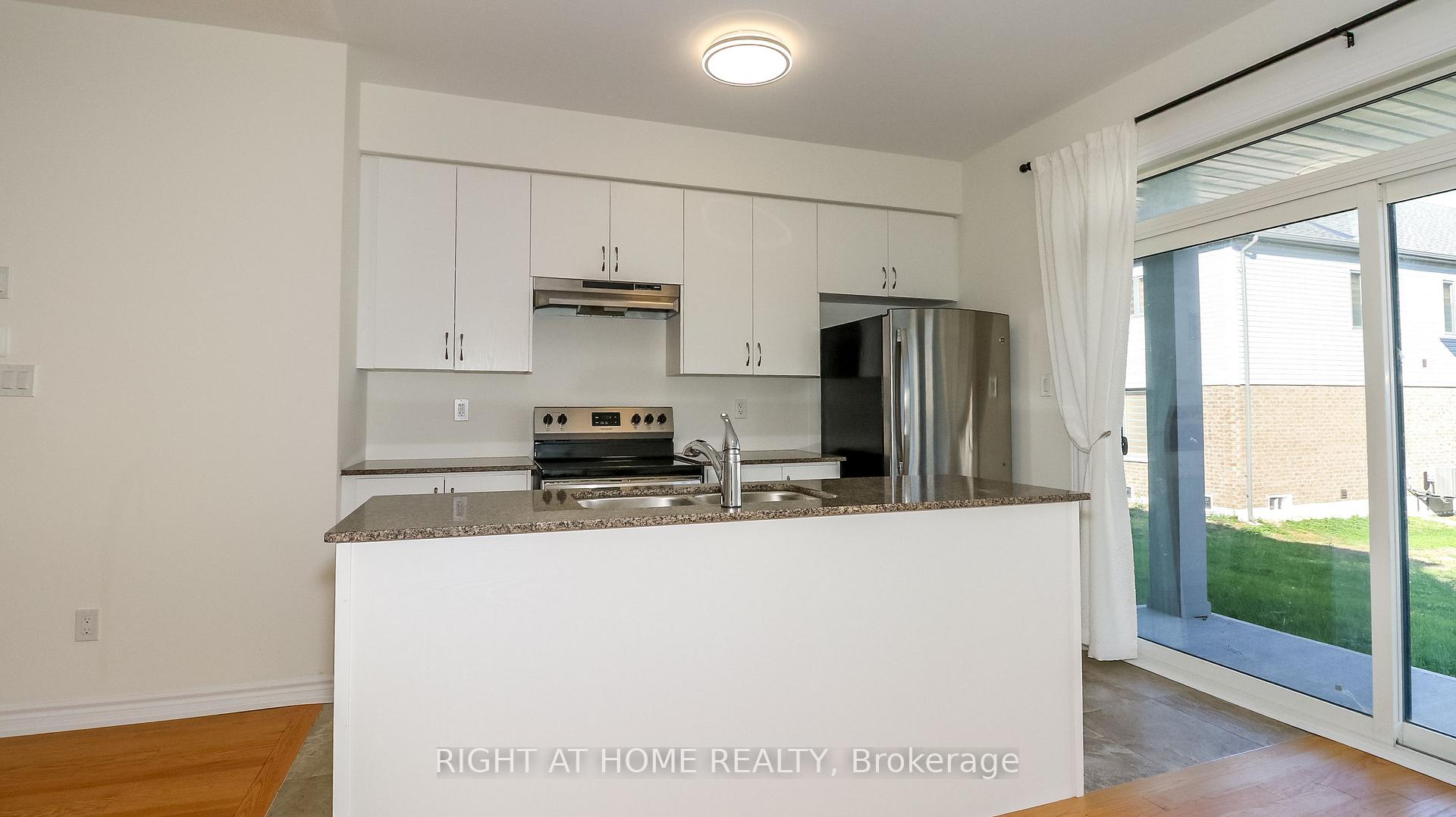 Photo 6 of Unit 2, 12 Bannister Road, Barrie, Rural Barrie Southeast — HOMEH
