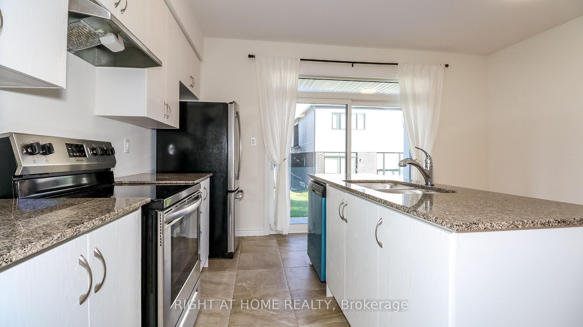Photo 8 of Unit 2, 12 Bannister Road, Barrie, Rural Barrie Southeast — HOMEH