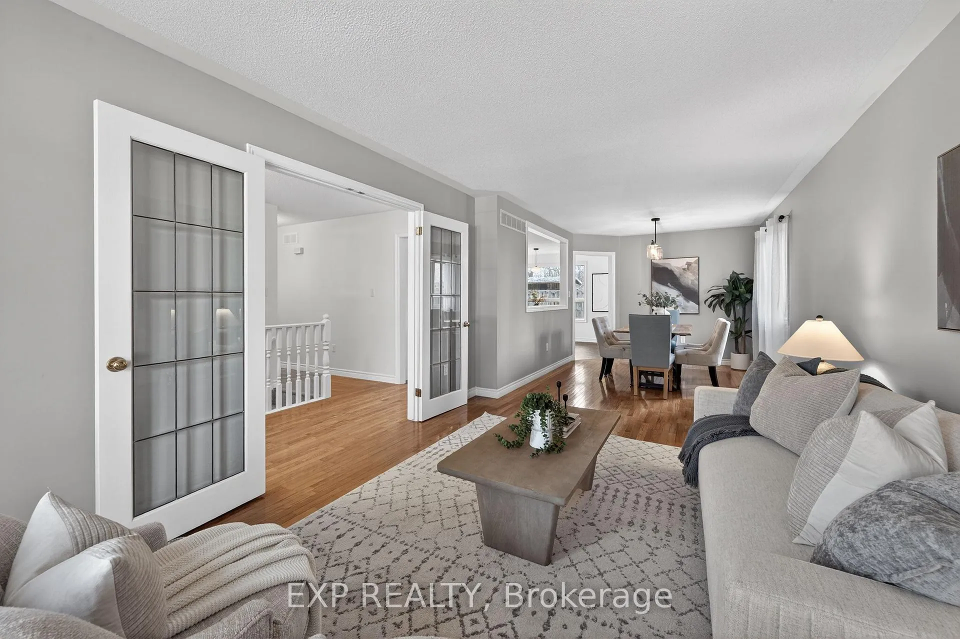 Photo 4 of 395 Riverview Drive, Strathroy-Caradoc, NE — HOMEH
