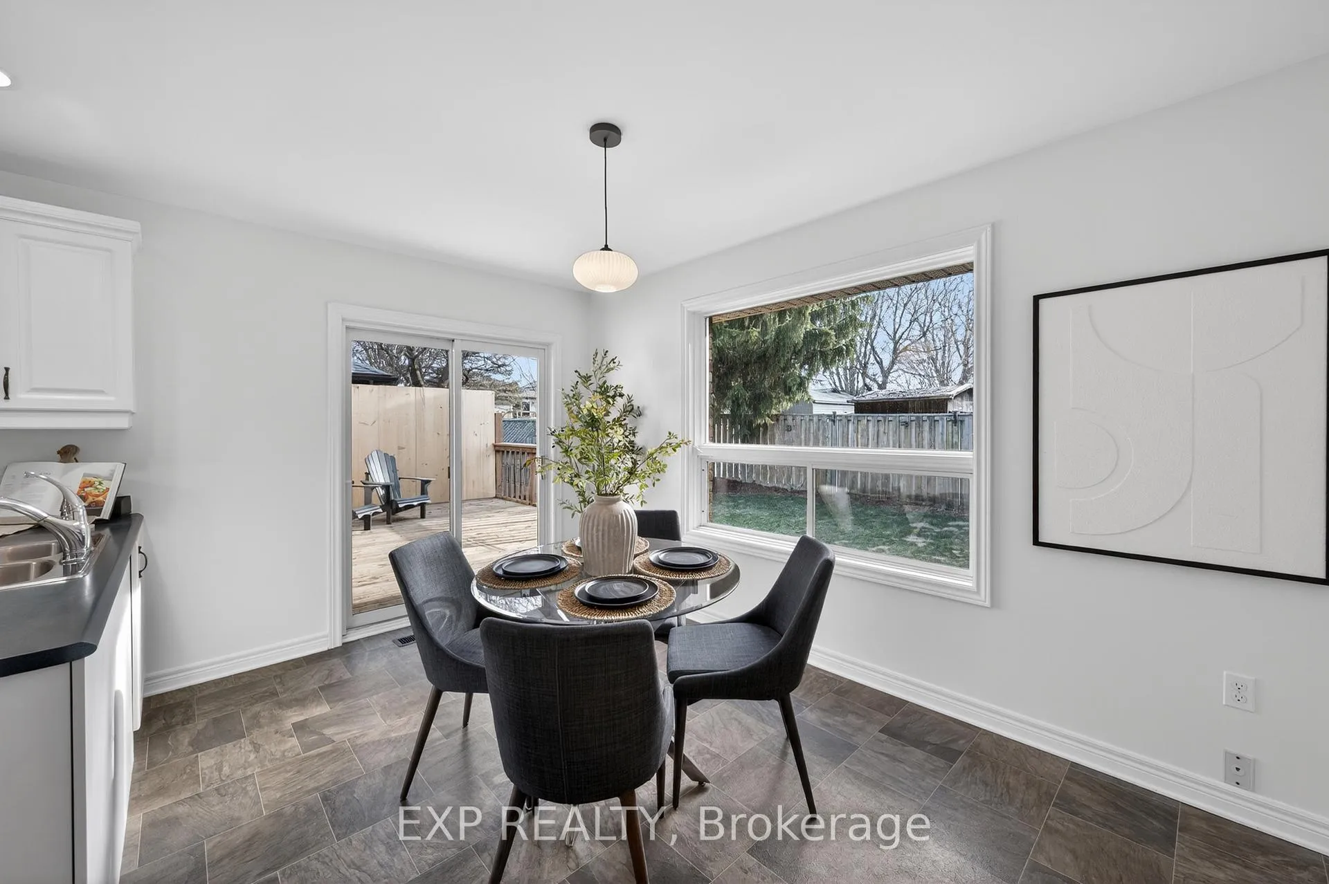 Photo 9 of 395 Riverview Drive, Strathroy-Caradoc, NE — HOMEH