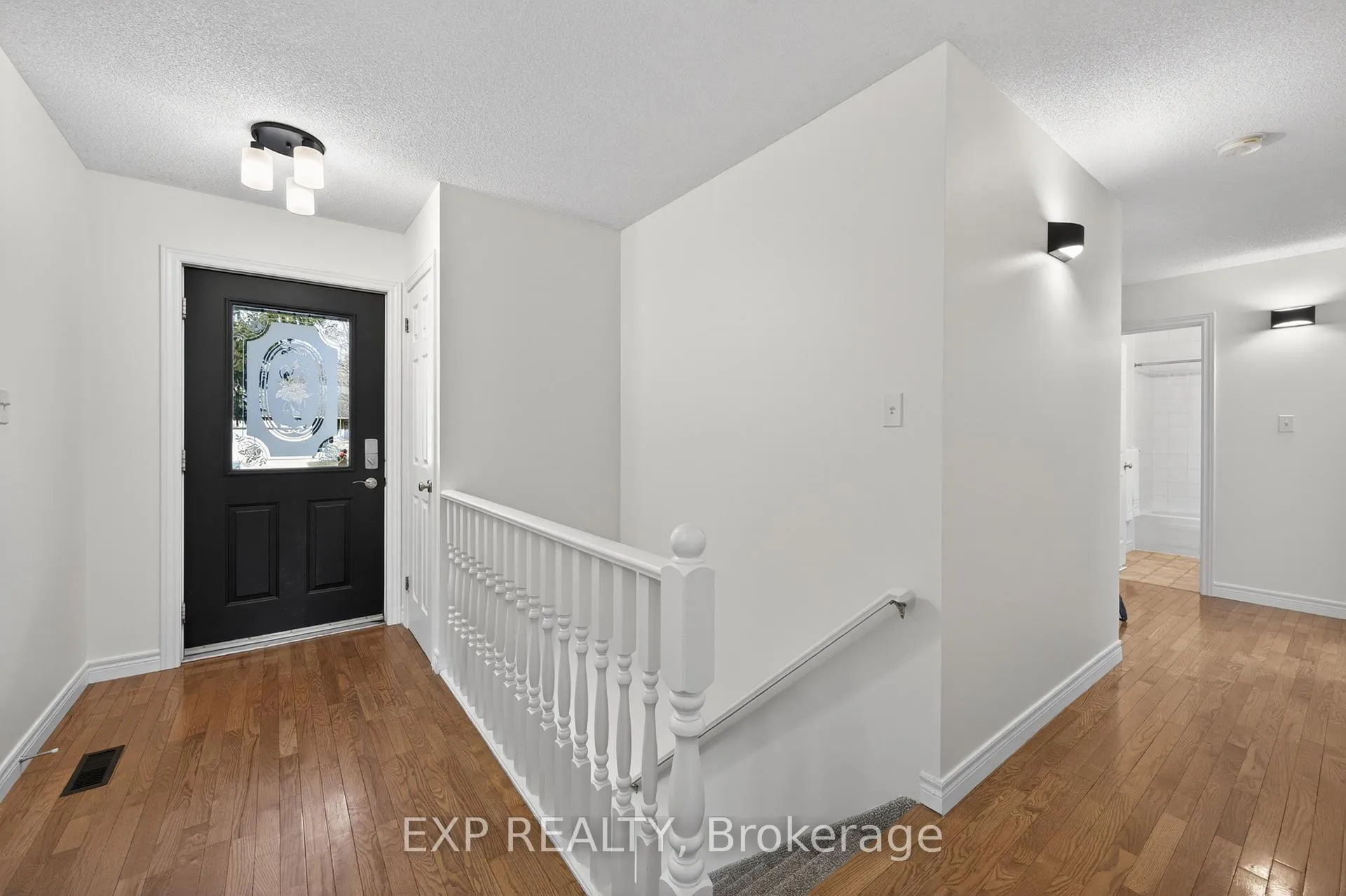 Photo 19 of 395 Riverview Drive, Strathroy-Caradoc, NE — HOMEH