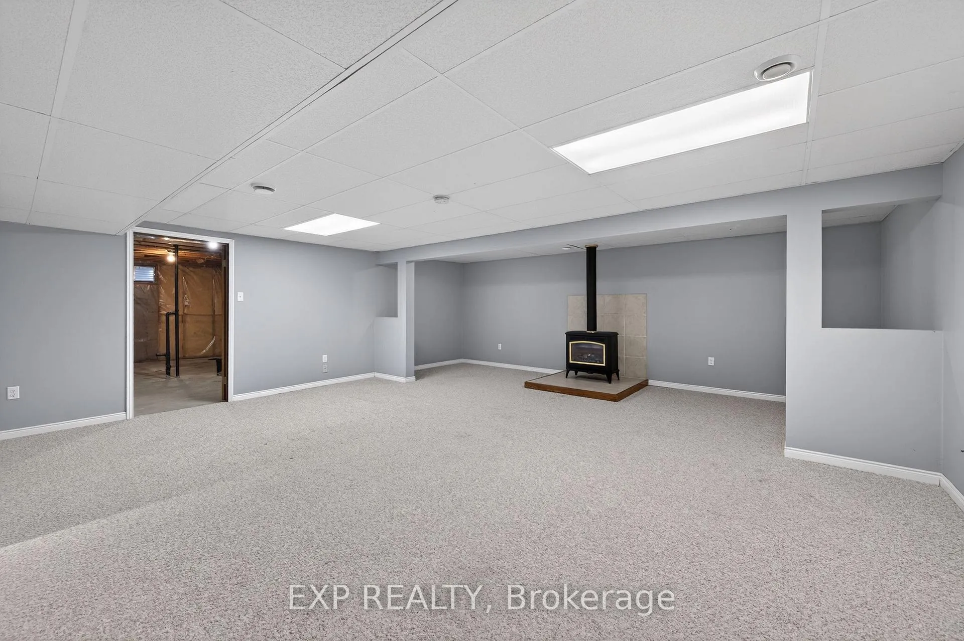 Photo 21 of 395 Riverview Drive, Strathroy-Caradoc, NE — HOMEH