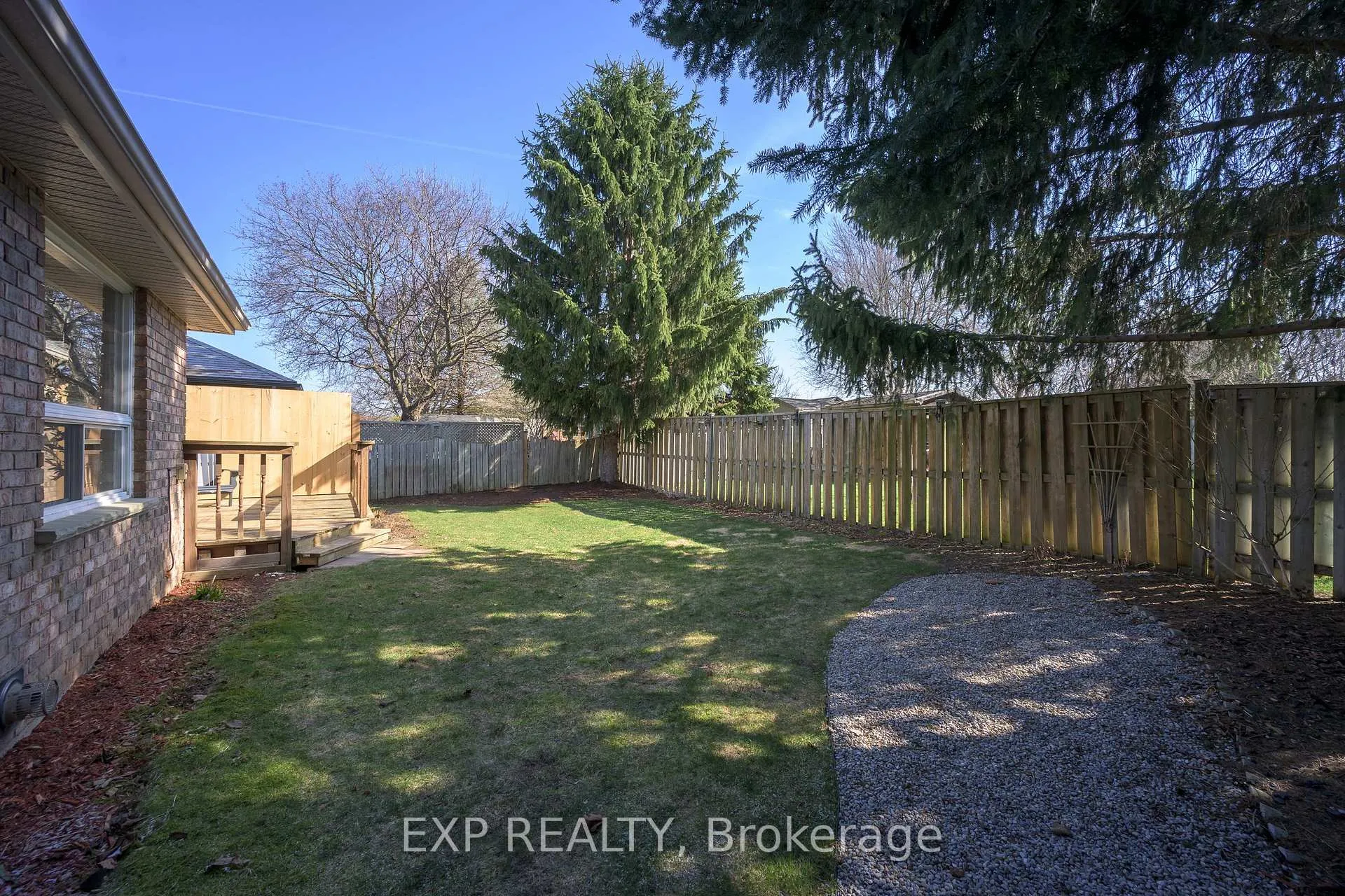 Photo 31 of 395 Riverview Drive, Strathroy-Caradoc, NE — HOMEH