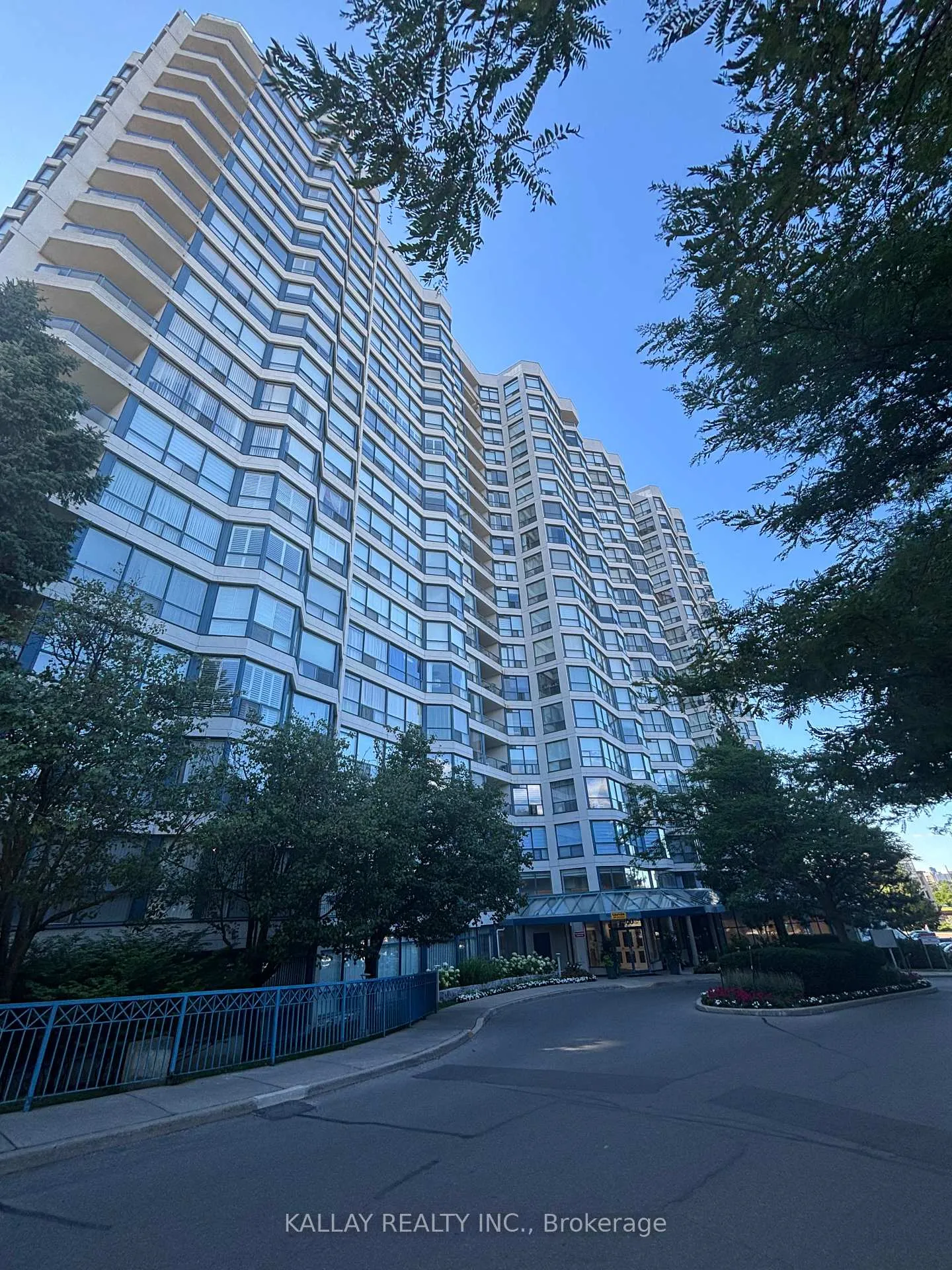 Front of Unit 1505, 7300 Yonge Street