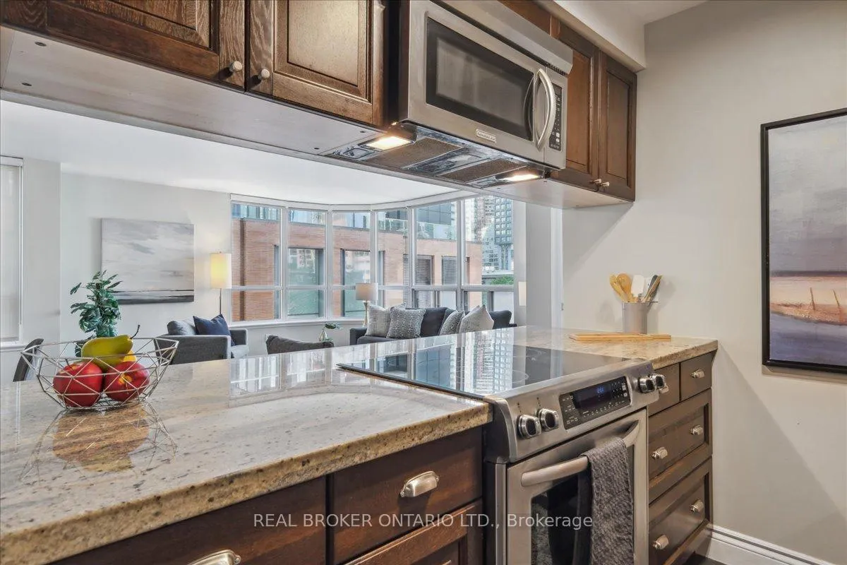 Photo 16 of Unit 409, 25 Maitland Street, Toronto, Church-Yonge Corridor — HOMEH