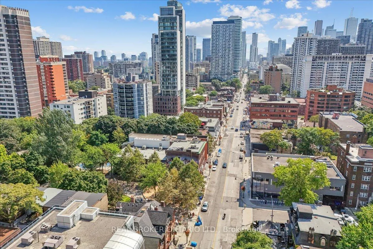 Photo 31 of Unit 409, 25 Maitland Street, Toronto, Church-Yonge Corridor — HOMEH