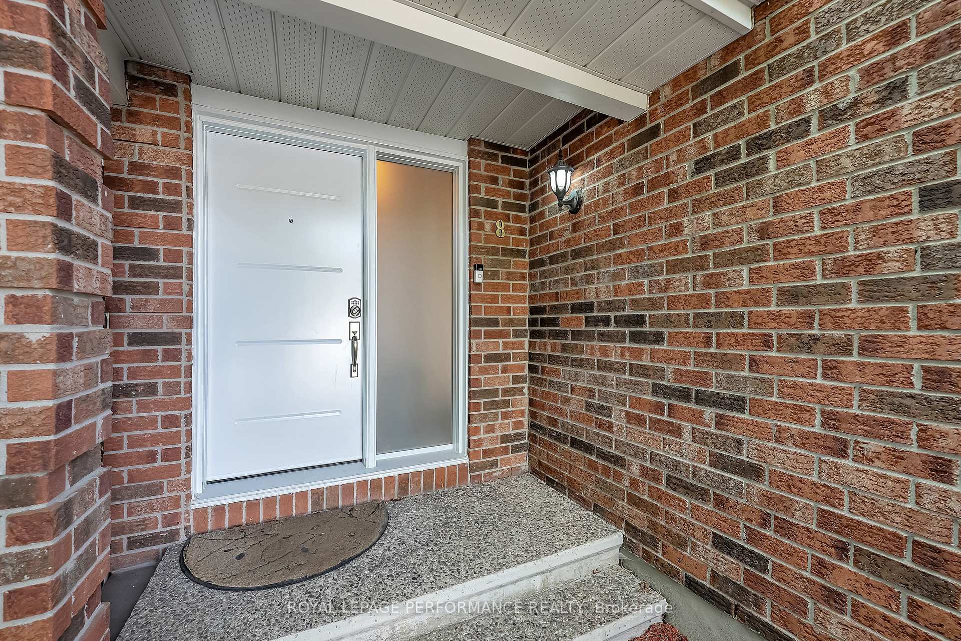 Photo 2 of 8 Hyannis Avenue, Ottawa, Barrhaven - Cedargrove/Fraserdale — HOMEH