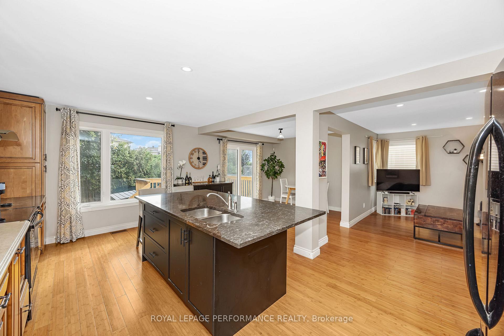 Photo 11 of 8 Hyannis Avenue, Ottawa, Barrhaven - Cedargrove/Fraserdale — HOMEH