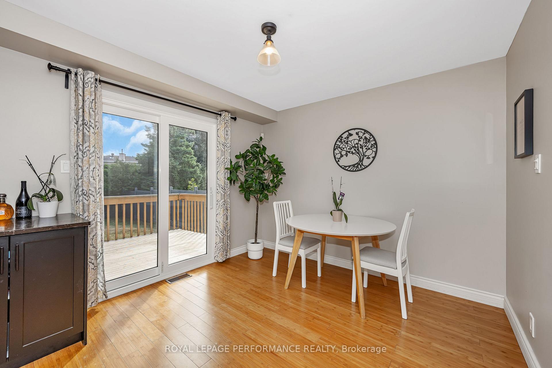 Photo 13 of 8 Hyannis Avenue, Ottawa, Barrhaven - Cedargrove/Fraserdale — HOMEH