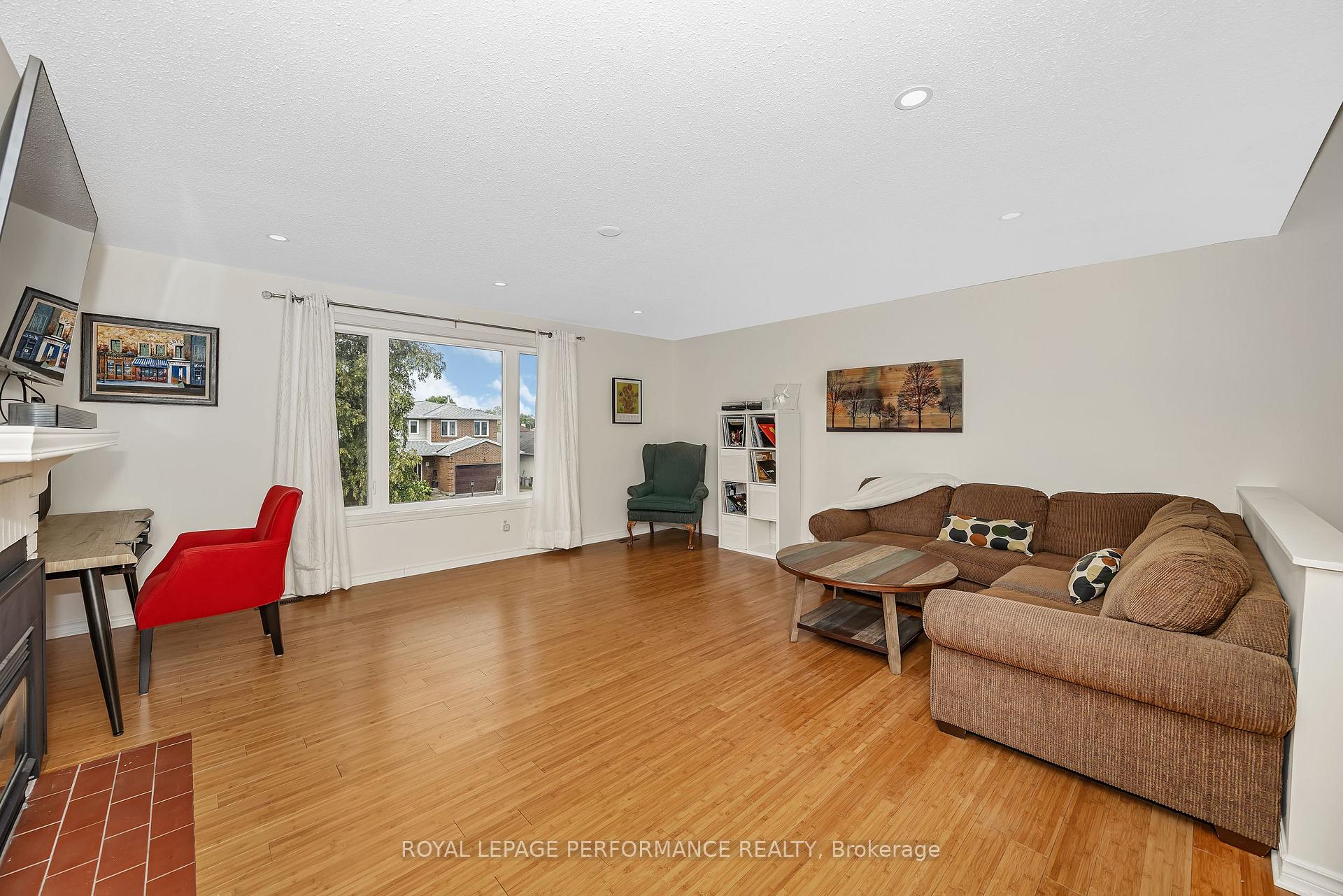 Photo 17 of 8 Hyannis Avenue, Ottawa, Barrhaven - Cedargrove/Fraserdale — HOMEH