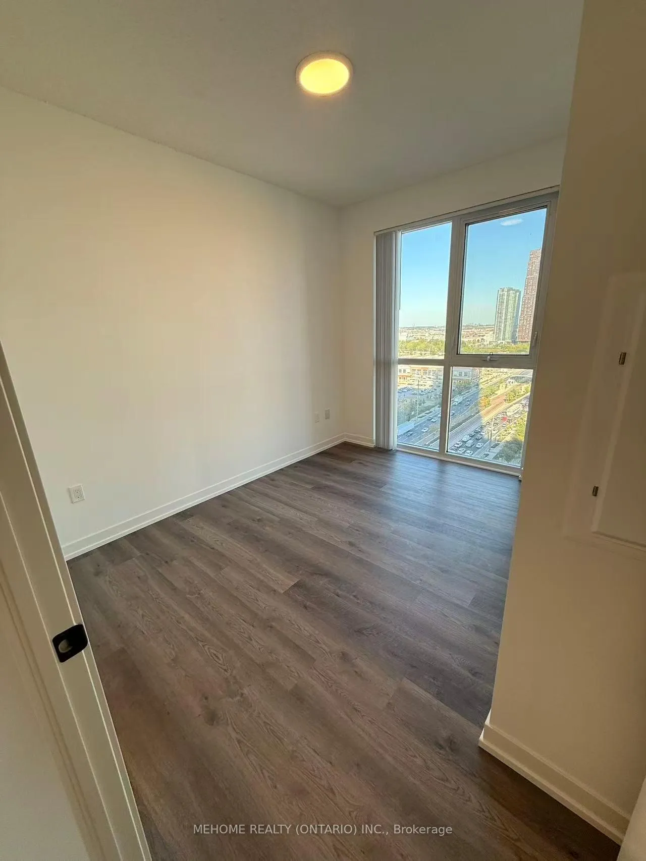 Photo 4 of Unit 1909, 8 Interchange Way, Vaughan, Vaughan Corporate Centre — HOMEH