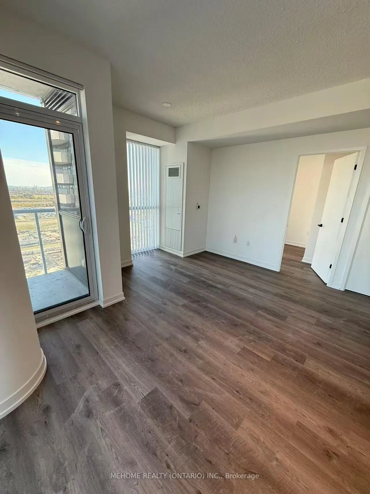 Photo 11 of Unit 1909, 8 Interchange Way, Vaughan, Vaughan Corporate Centre — HOMEH
