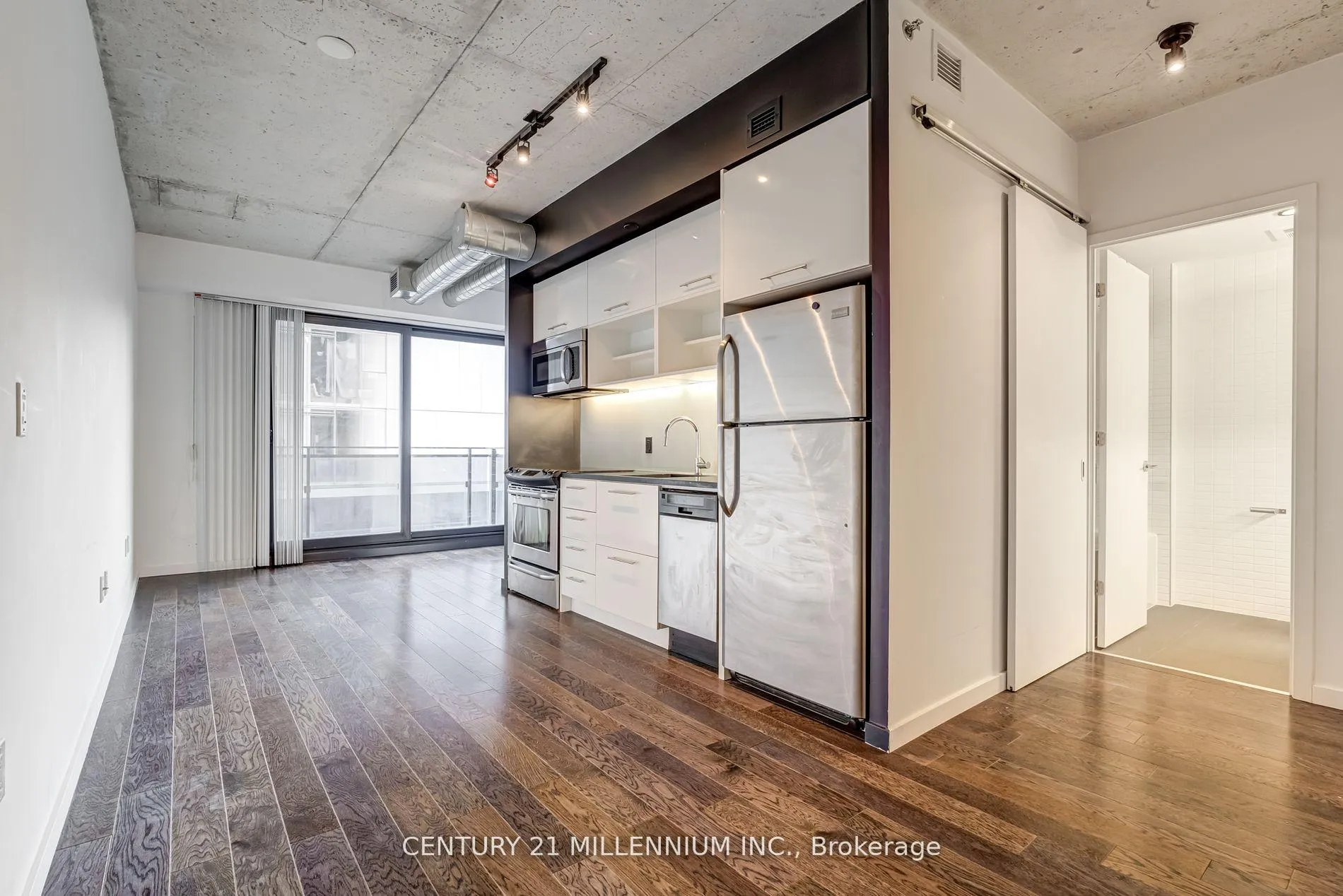 Photo 4 of Unit 607, 51 Trolley Crescent, Toronto, Moss Park — HOMEH