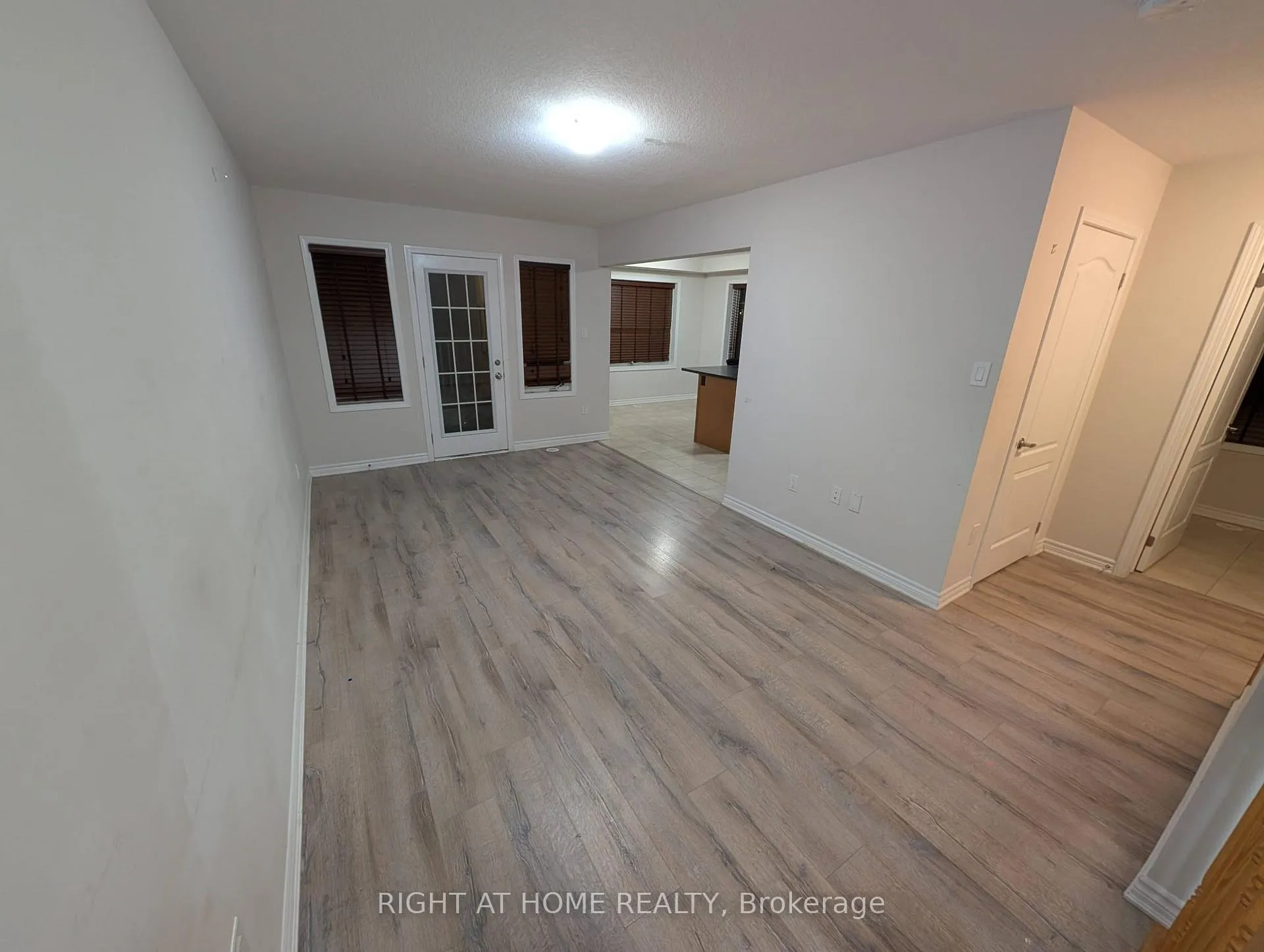 Photo 4 of 91 Glenvista Drive, Kitchener — HOMEH