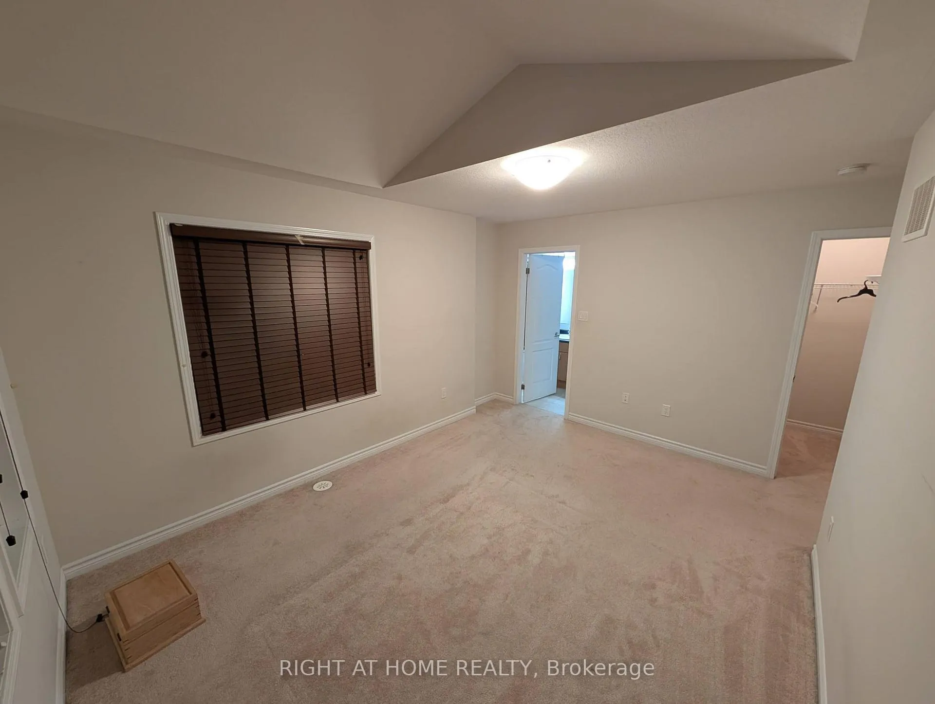 Photo 17 of 91 Glenvista Drive, Kitchener — HOMEH