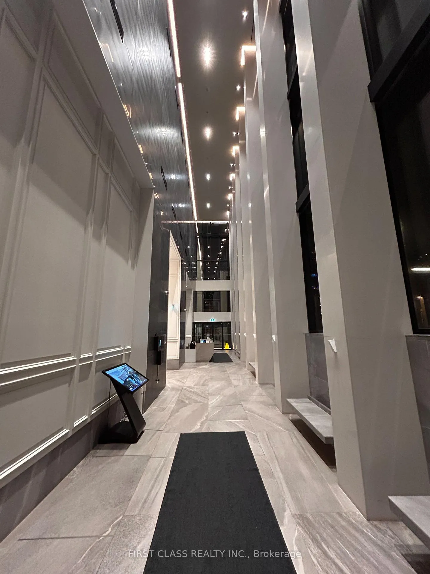 Photo 2 of Unit 2705, 3 Gloucester Street, Toronto, Church-Yonge Corridor — HOMEH