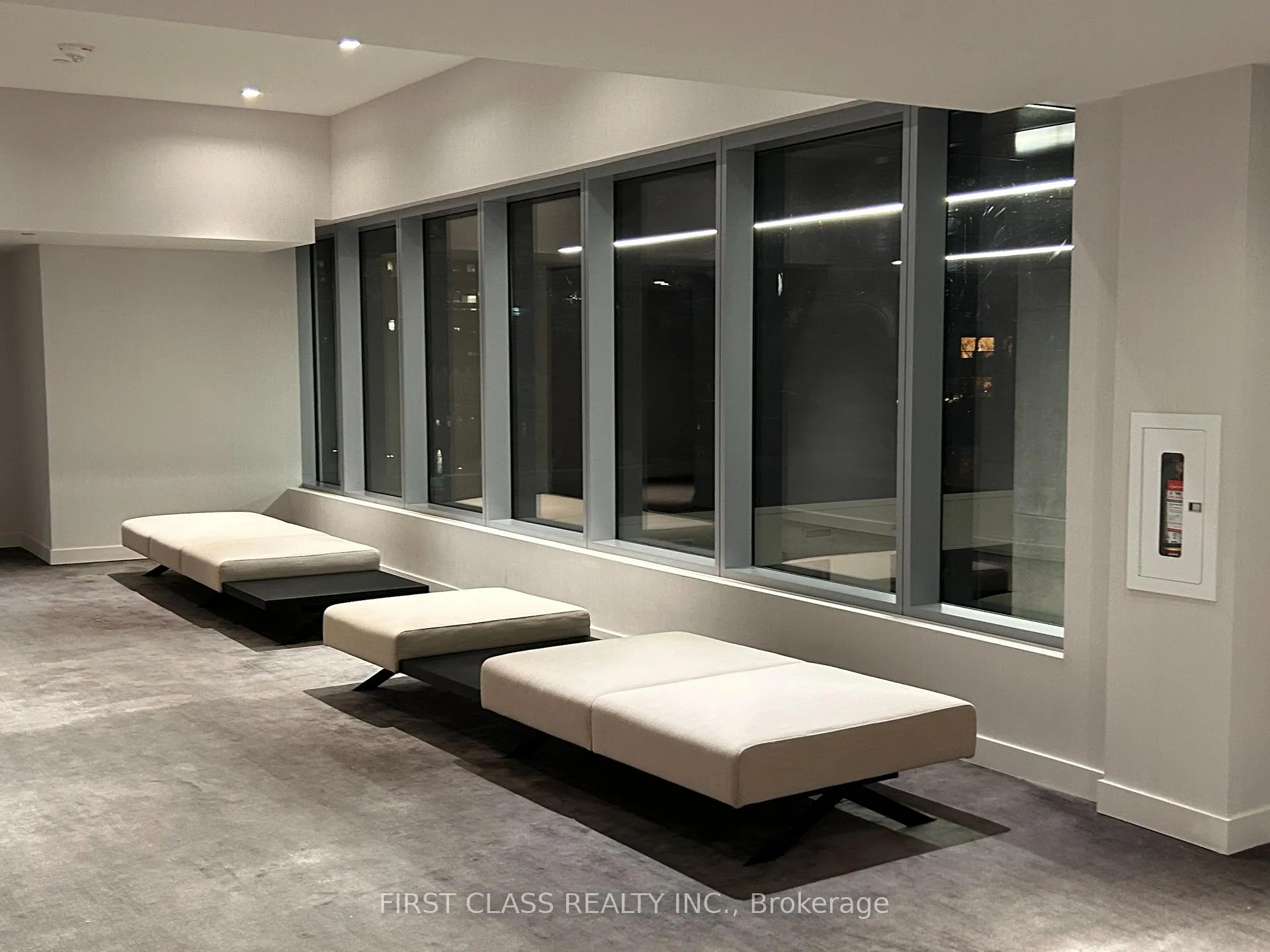 Photo 5 of Unit 2705, 3 Gloucester Street, Toronto, Church-Yonge Corridor — HOMEH