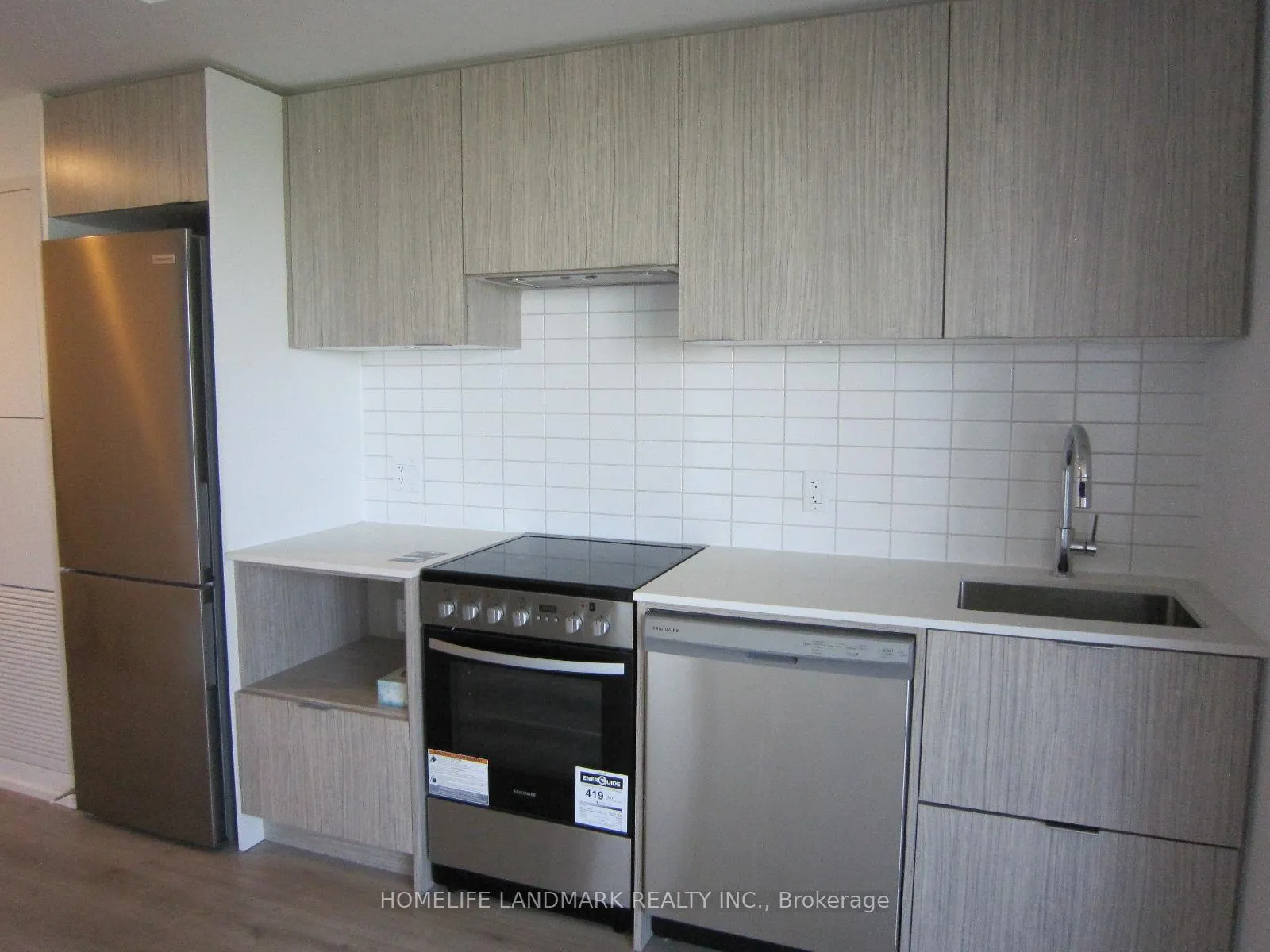 Photo 4 of Unit 3411, 395 Bloor Street E, Toronto, North St. James Town — HOMEH