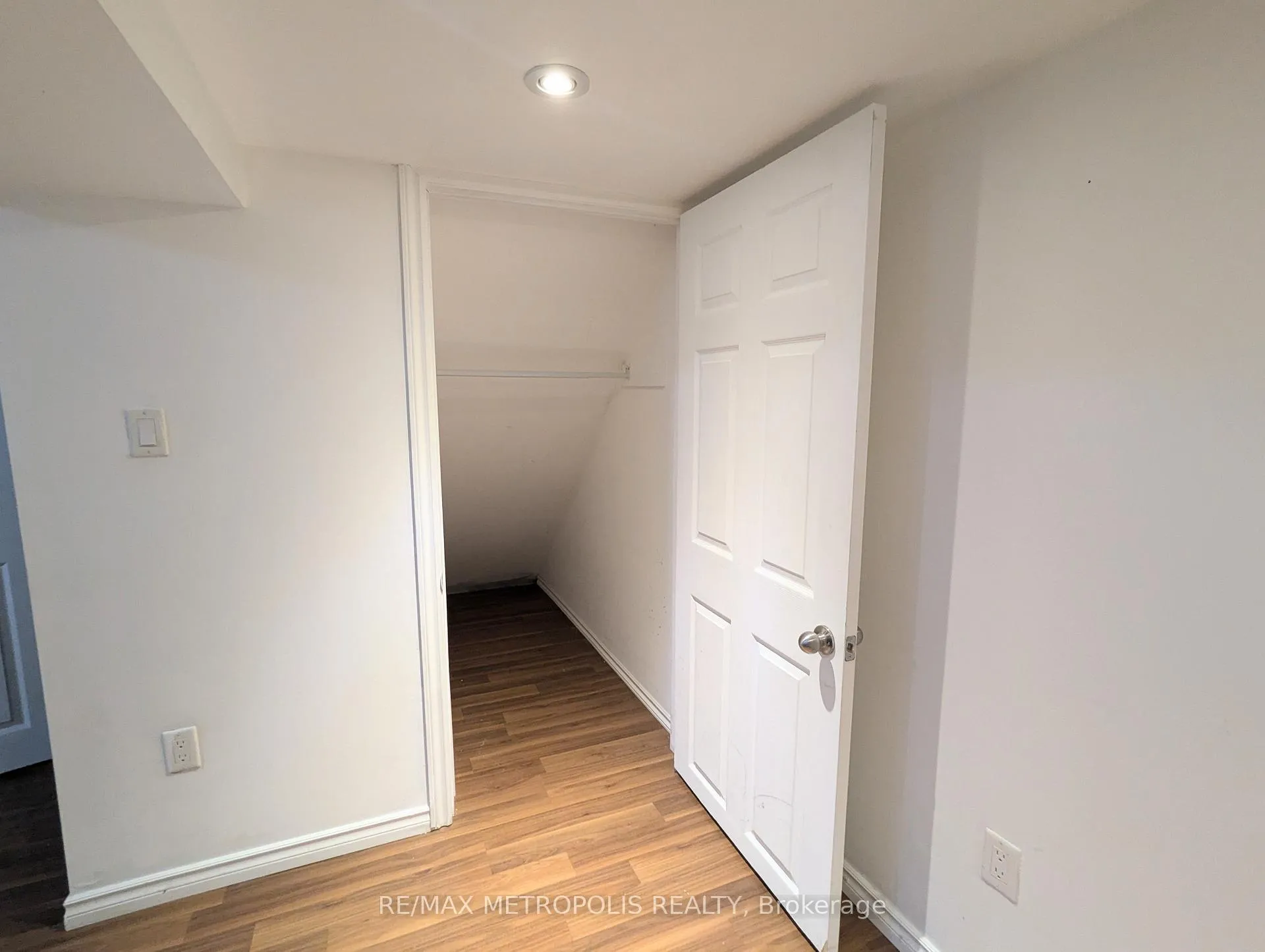 Photo 12 of Unit Bsmt, 40 Harper-Hill Drive, Ajax, Northeast Ajax — HOMEH