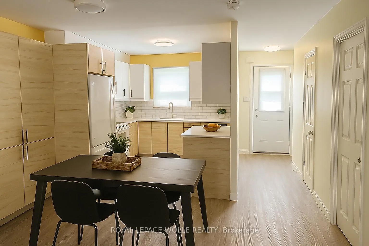 Photo 4 of 160 Westcourt Place, Waterloo — HOMEH