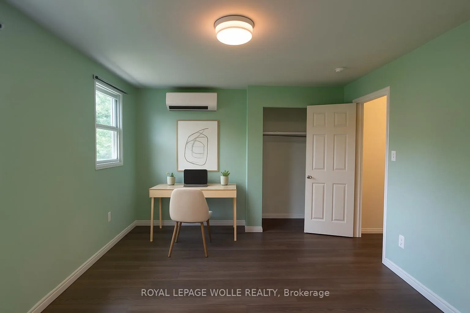Photo 14 of 160 Westcourt Place, Waterloo — HOMEH