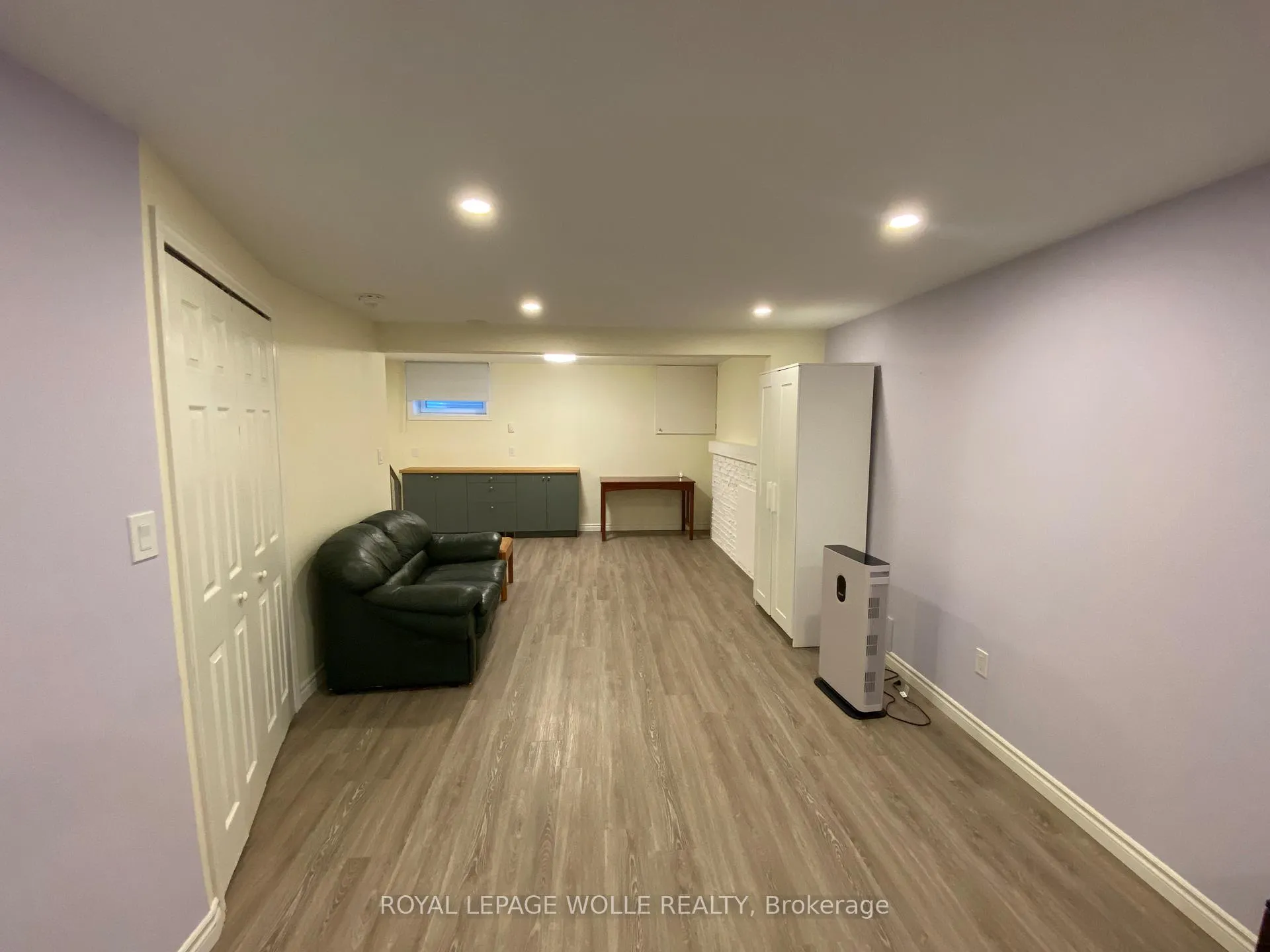 Photo 24 of 160 Westcourt Place, Waterloo — HOMEH