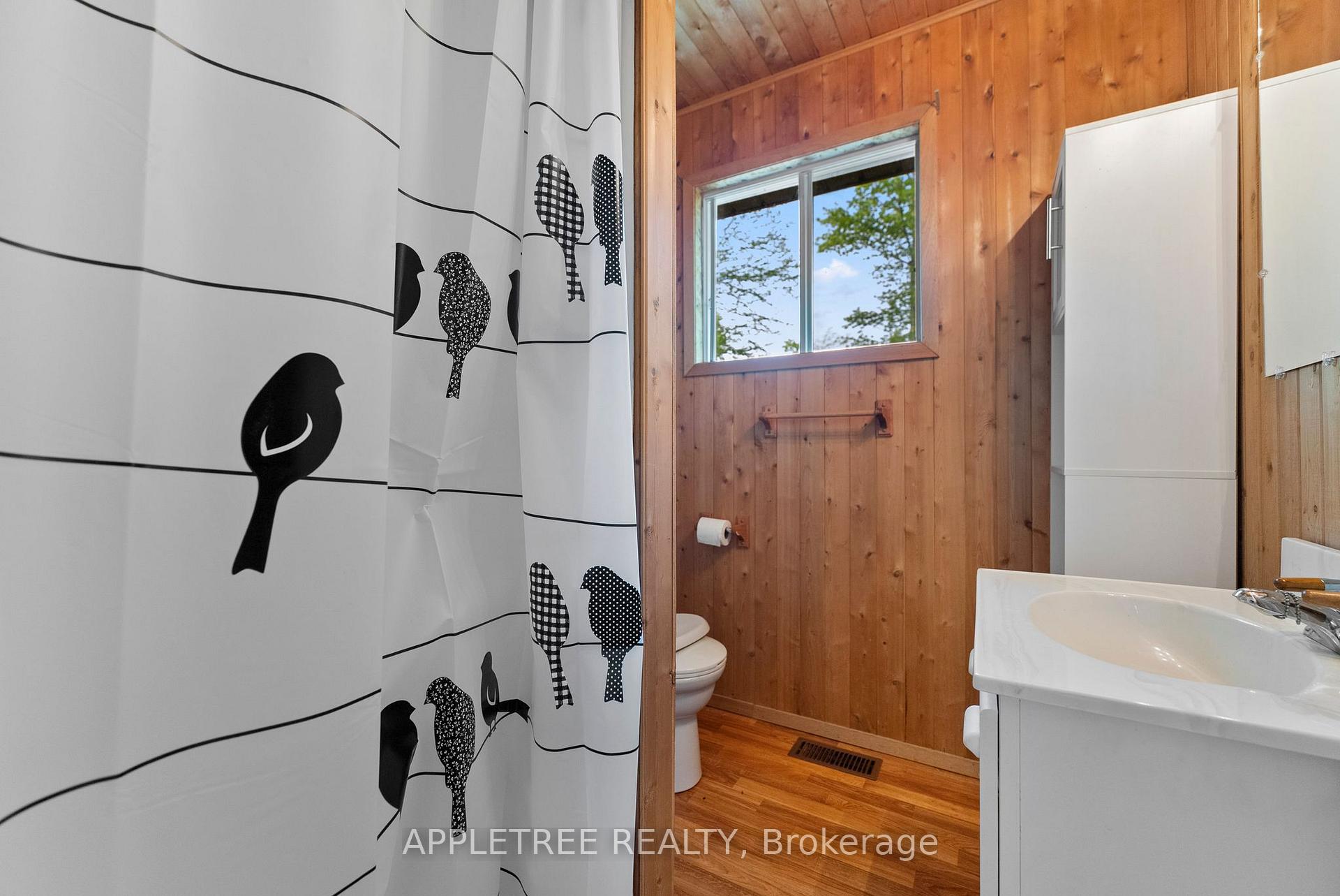 Photo 10 of 1014 Crowsfoot Lane, Frontenac, Frontenac North — HOMEH