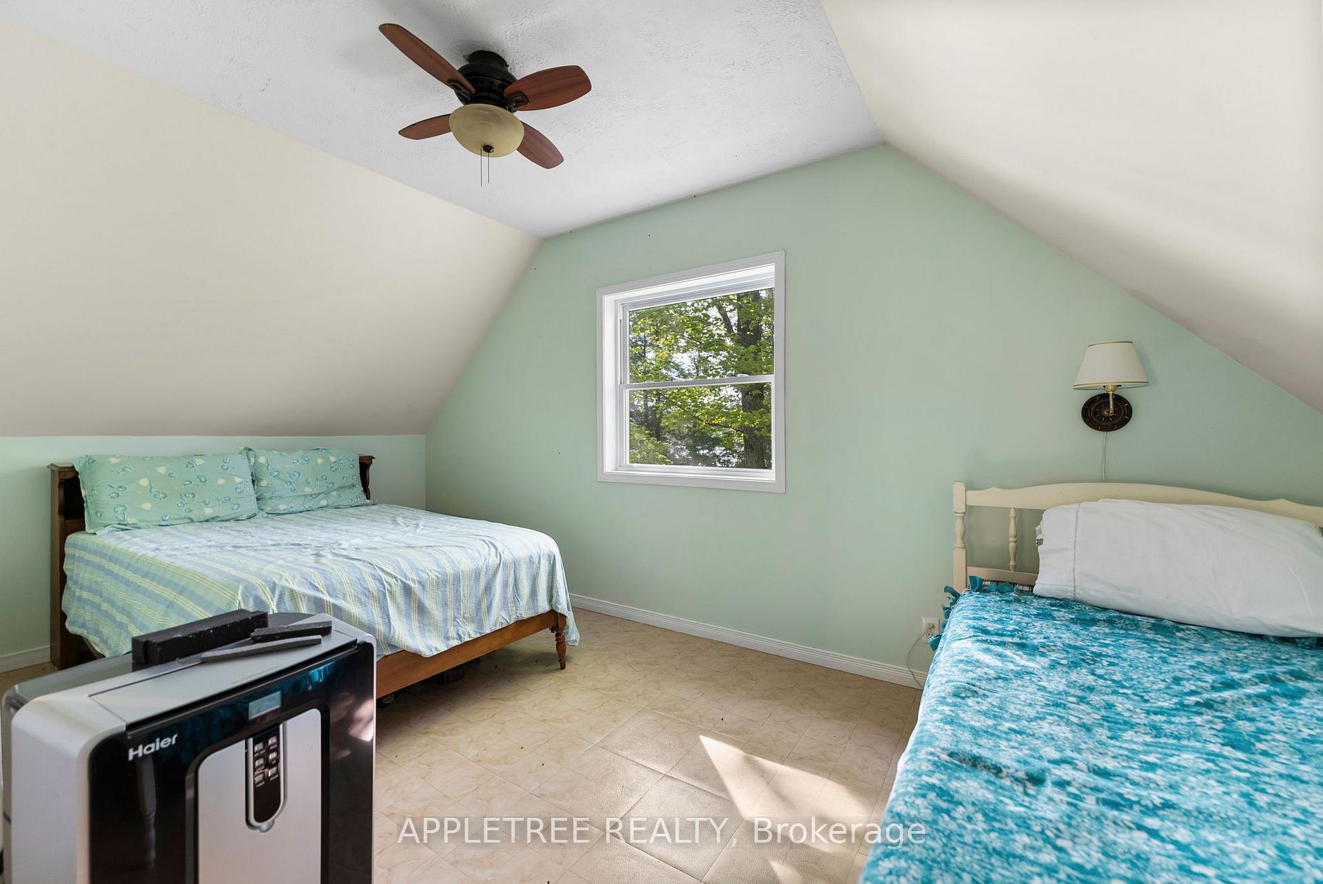 Photo 11 of 1014 Crowsfoot Lane, Frontenac, Frontenac North — HOMEH