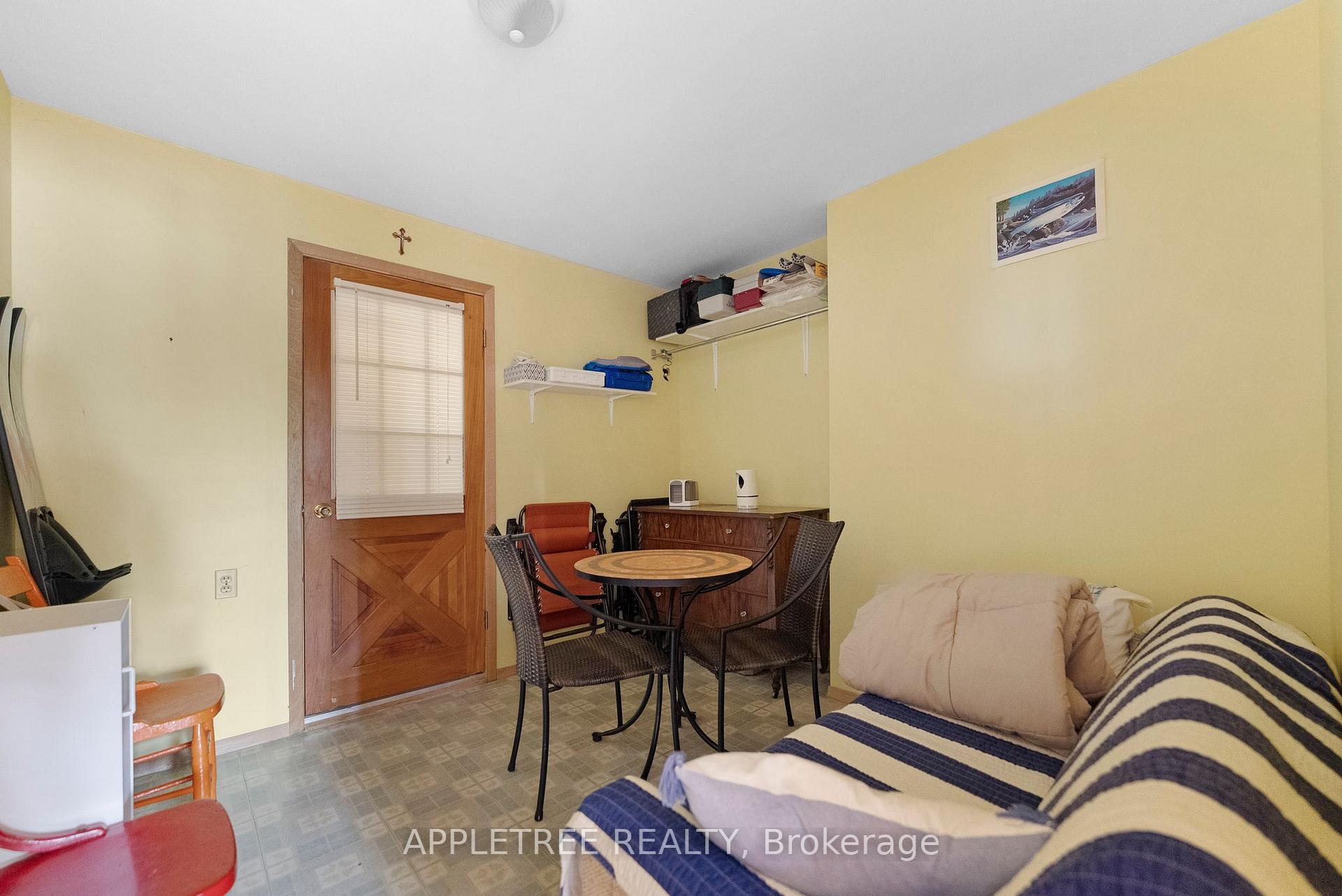 Photo 19 of 1014 Crowsfoot Lane, Frontenac, Frontenac North — HOMEH