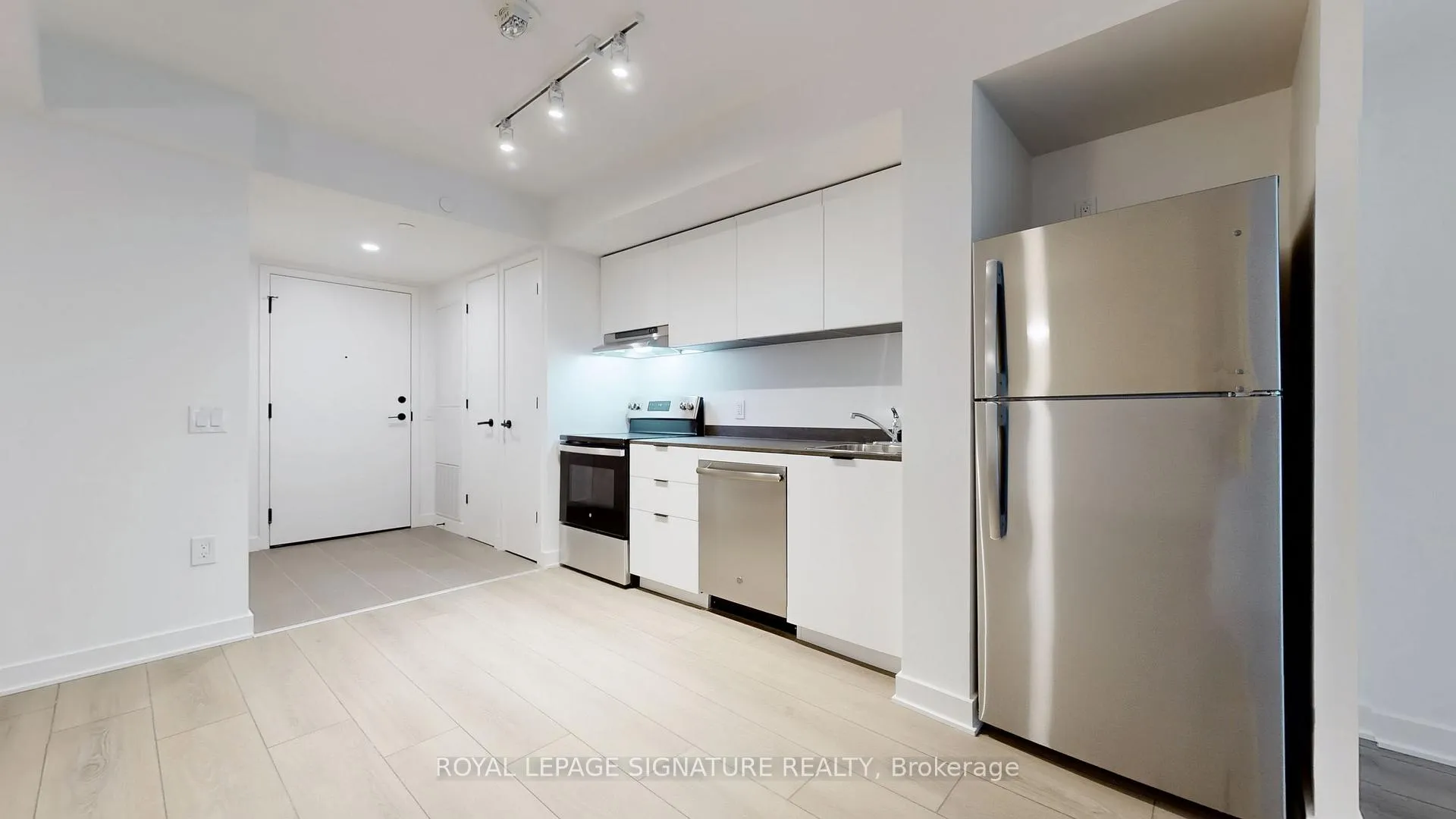 Photo 4 of Unit 613, 61 Charles Street E, Toronto, Church-Yonge Corridor — HOMEH