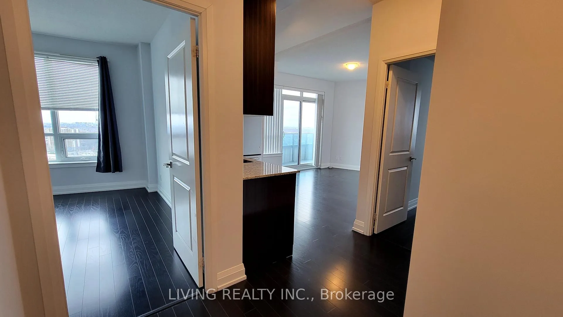 Photo 8 of Unit 2125, 7161 Yonge Street N, Markham, Thornhill — HOMEH