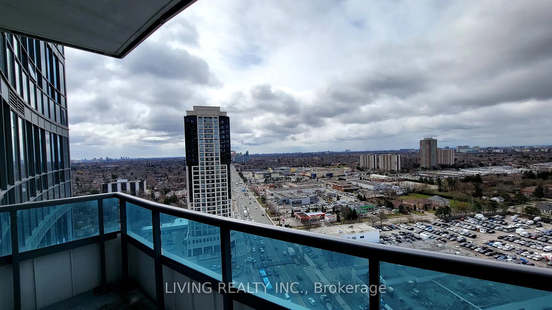 Photo 11 of Unit 2125, 7161 Yonge Street N, Markham, Thornhill — HOMEH