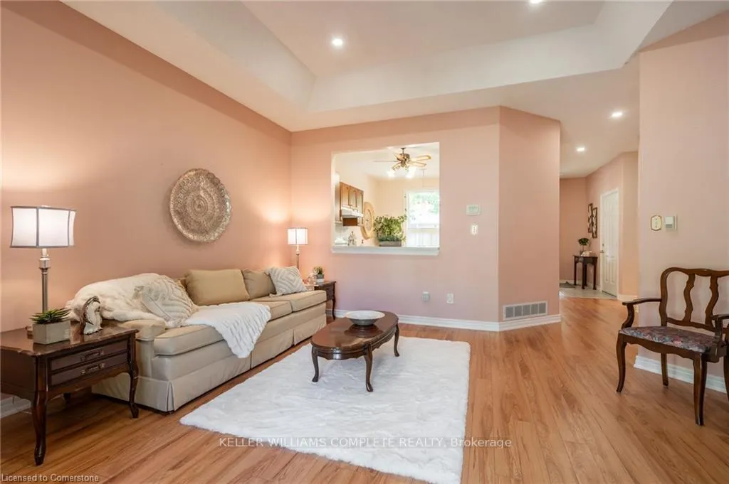 Photo 11 of 44 Greentrail Drive, Hamilton, Twenty Place — HOMEH