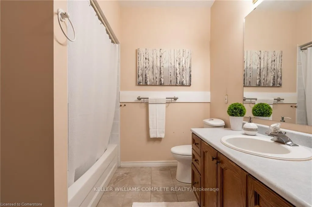 Photo 15 of 44 Greentrail Drive, Hamilton, Twenty Place — HOMEH