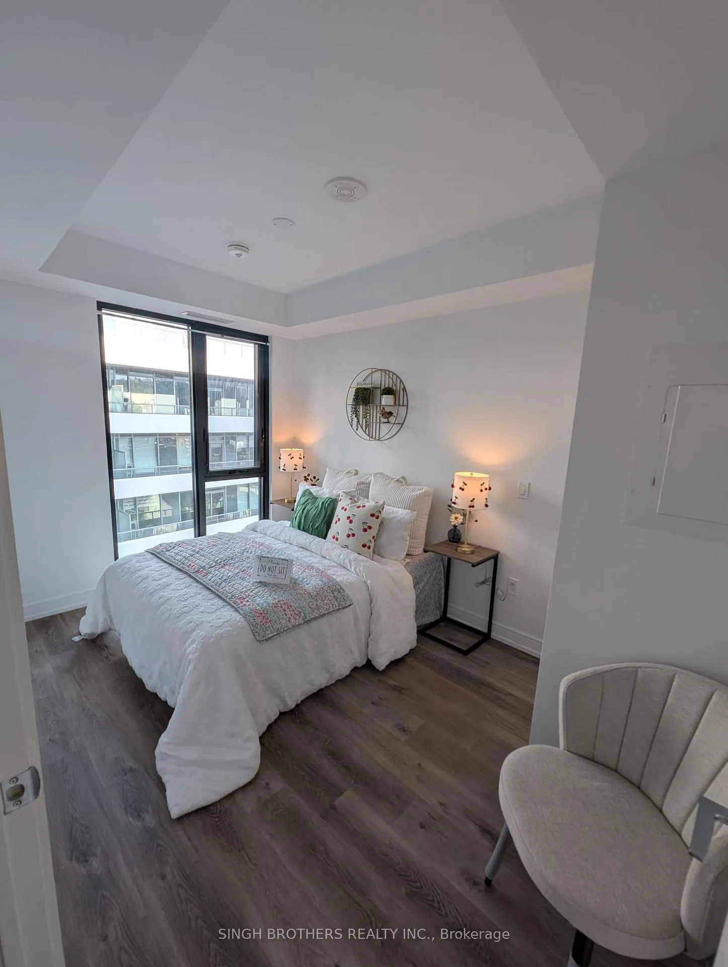 Photo 4 of Unit 1319, 1 Jarvis Street, Hamilton, Beasley — HOMEH