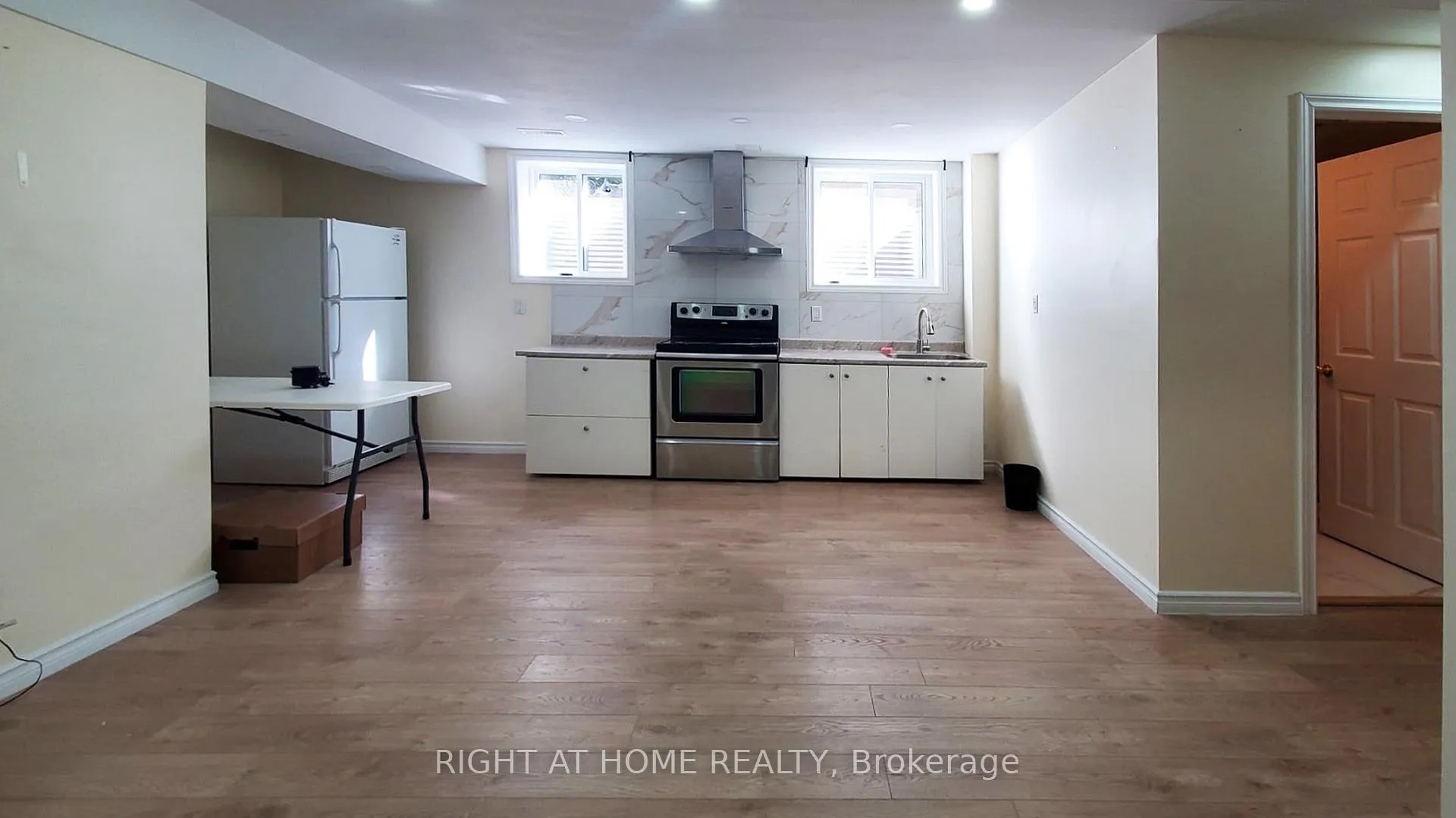 Photo 5 of Unit BSMT, 172 Niagara Drive, Oshawa, Samac — HOMEH