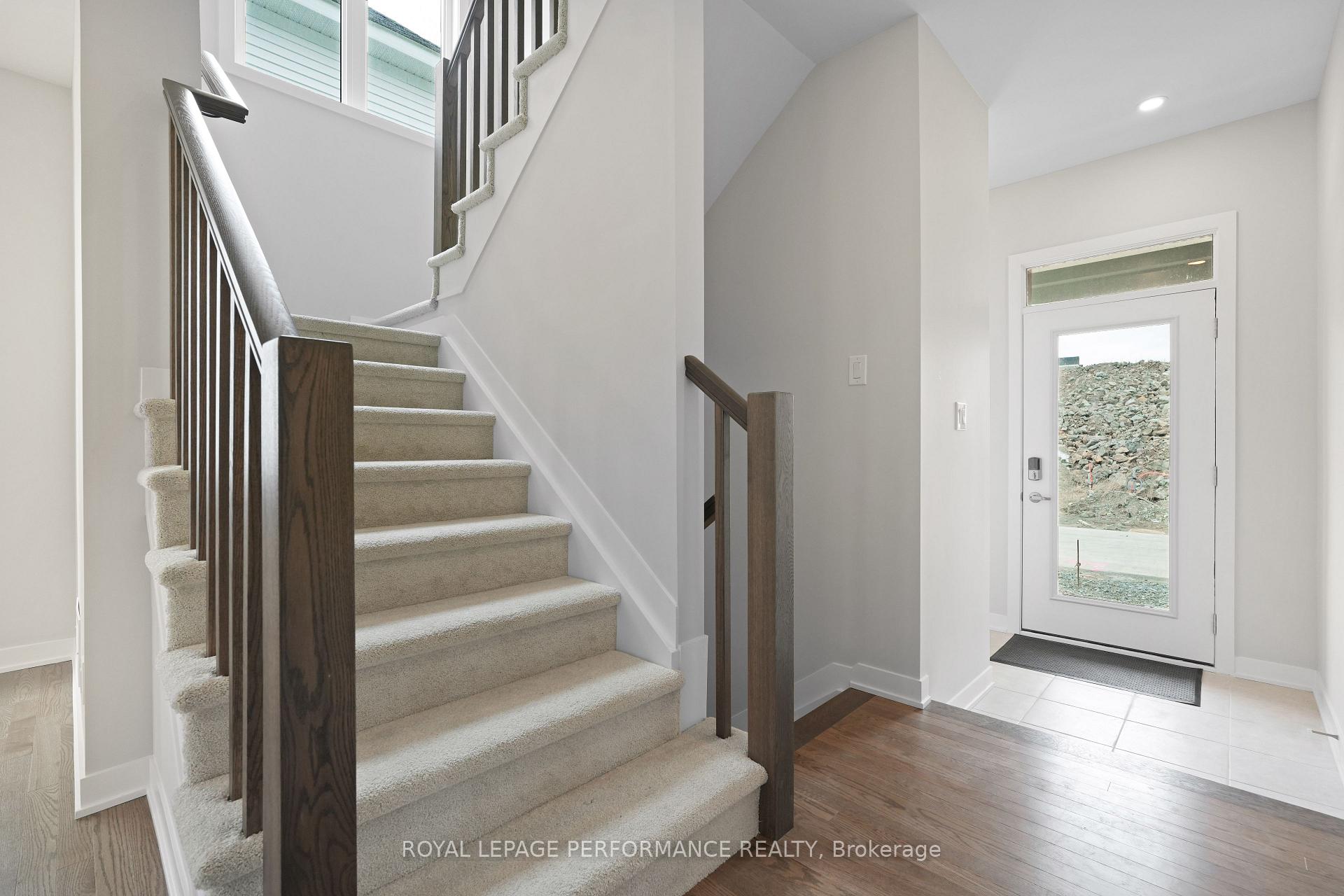Photo 5 of 700 Expansion Road, Ottawa, Barrhaven - Half Moon Bay — HOMEH
