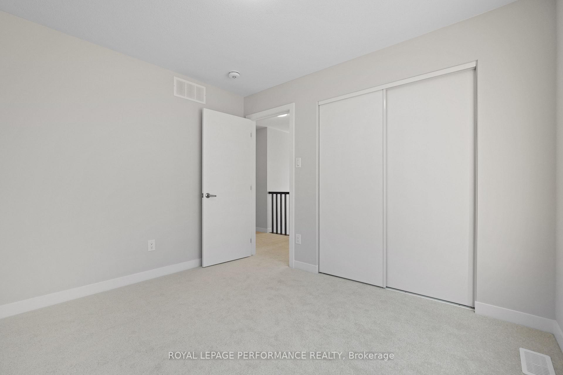 Photo 18 of 700 Expansion Road, Ottawa, Barrhaven - Half Moon Bay — HOMEH