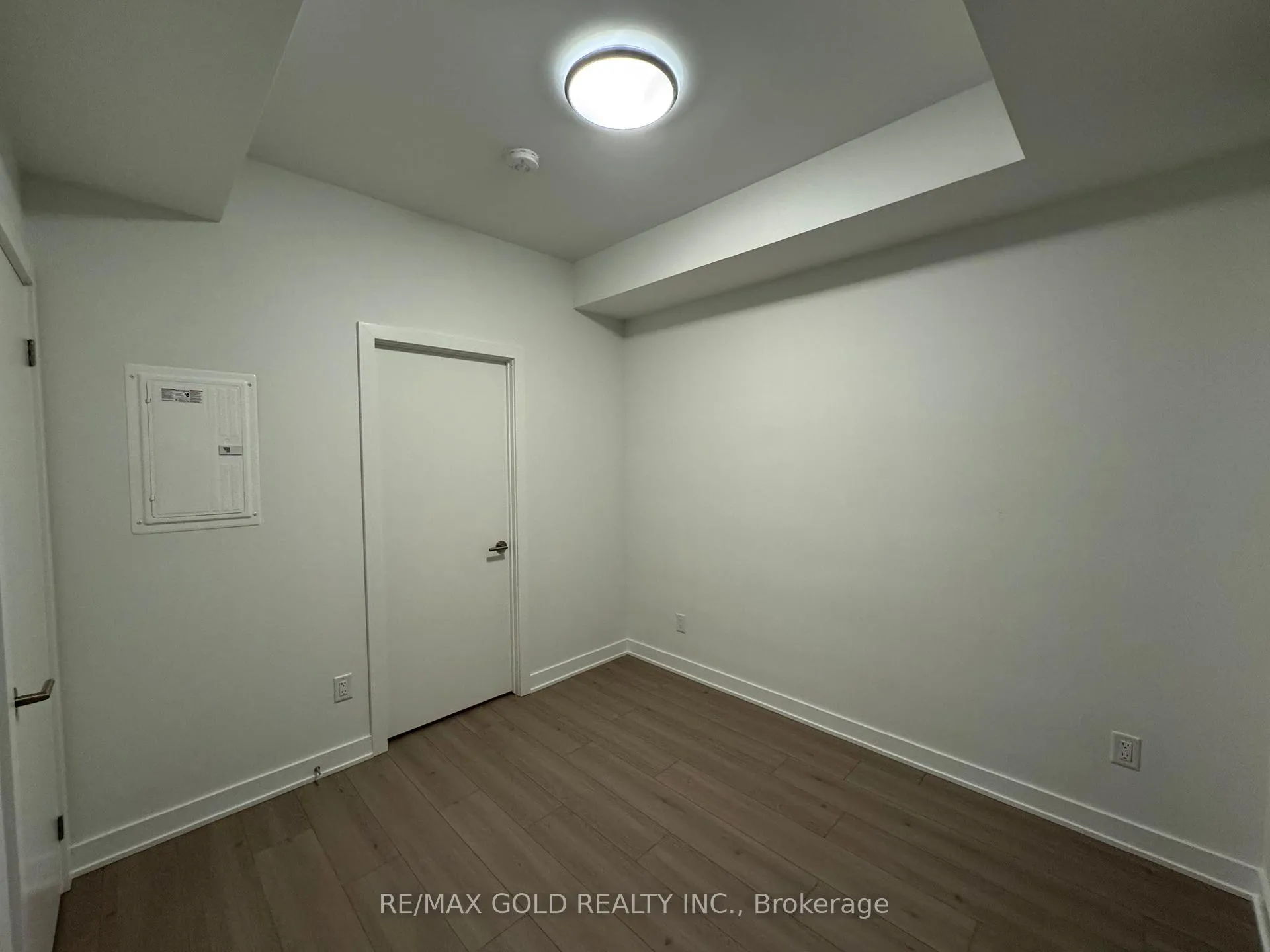 Photo 16 of Unit 907, 25 Wellington Street S, Kitchener — HOMEH