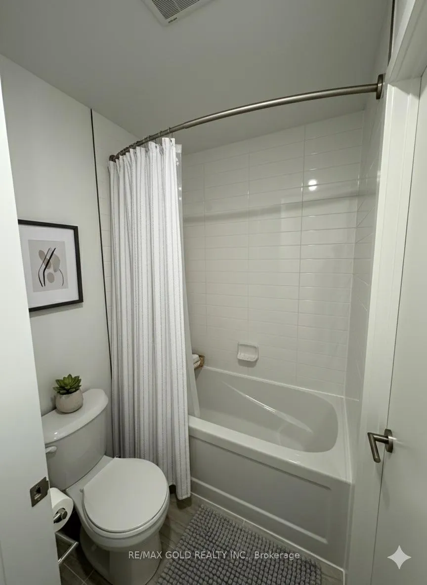 Photo 21 of Unit 907, 25 Wellington Street S, Kitchener — HOMEH