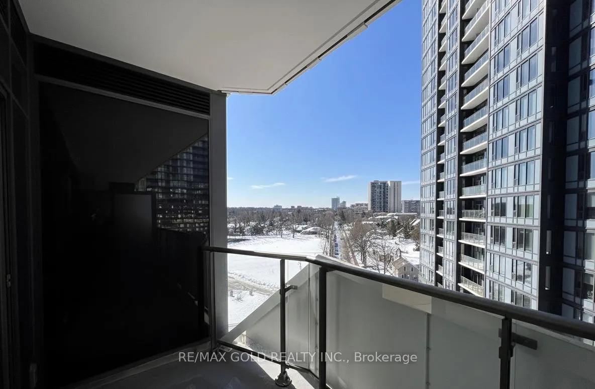 Photo 25 of Unit 907, 25 Wellington Street S, Kitchener — HOMEH